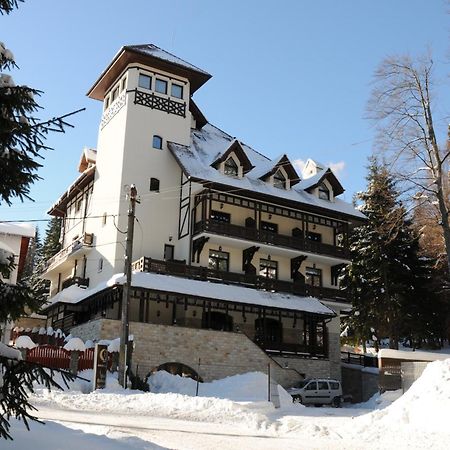 Hotel Foisorul Cu Flori Sinaia Exterior photo